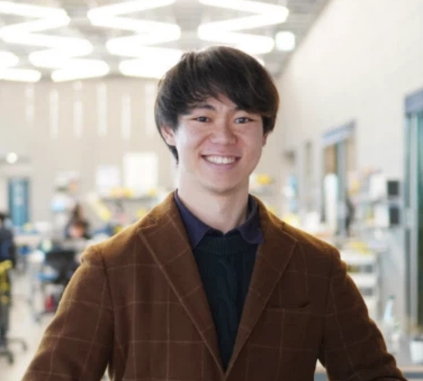 養田 峻介